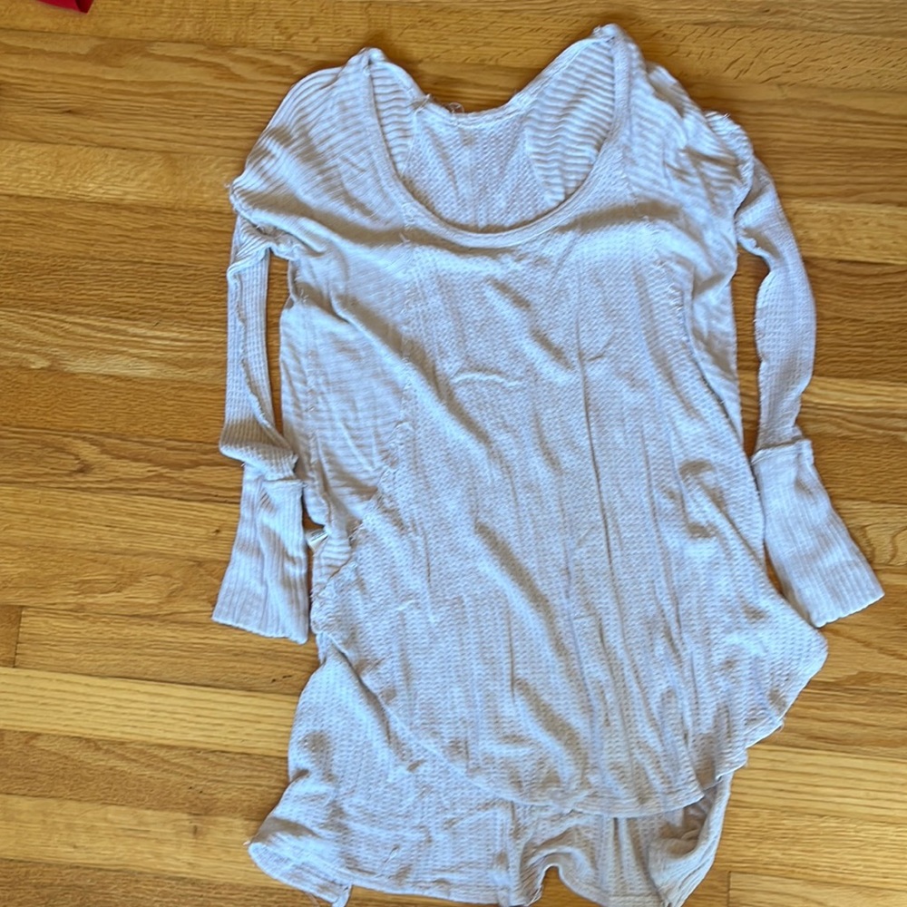 Low neck free people shirt